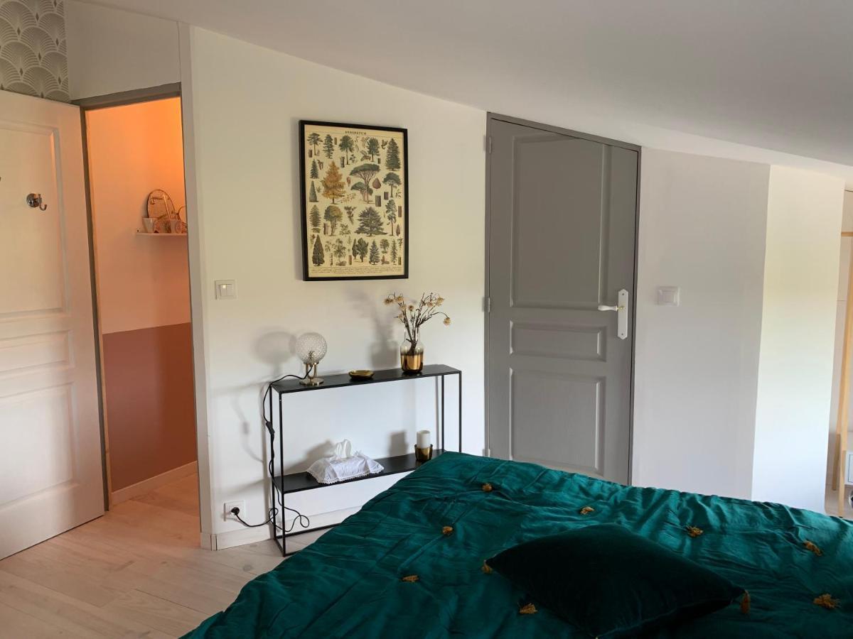 Les Bouyeres Bed & Breakfast Saint-Malon-sur-Mel Dış mekan fotoğraf
