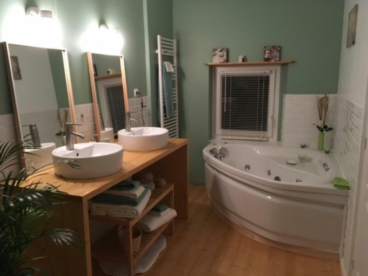 Les Bouyeres Bed & Breakfast Saint-Malon-sur-Mel Dış mekan fotoğraf
